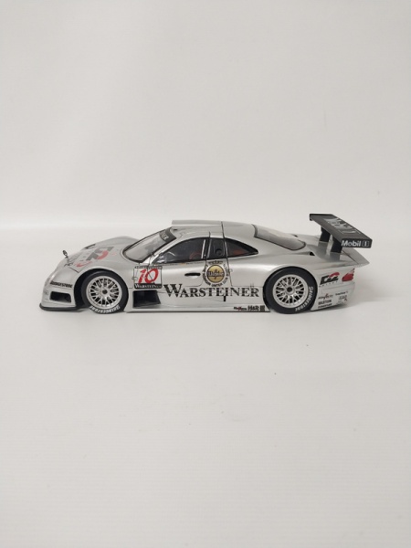 1/18 Mercedes CLK-GTR マイスト製 Maisto Mercedes CLK-GTR Street