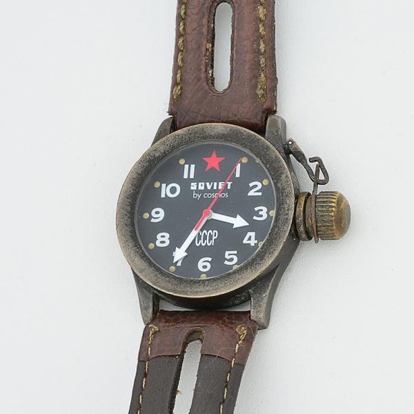 American Wristwatches 洋書 本 88年 40s 50s SOVIET BY COSMOS - Antigo Relógio Masculino Medindo 38,0mm