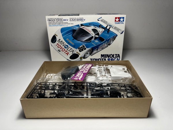 Toyota 88C-V Minolta #36 Plástico - Tamiya Escala 1/24