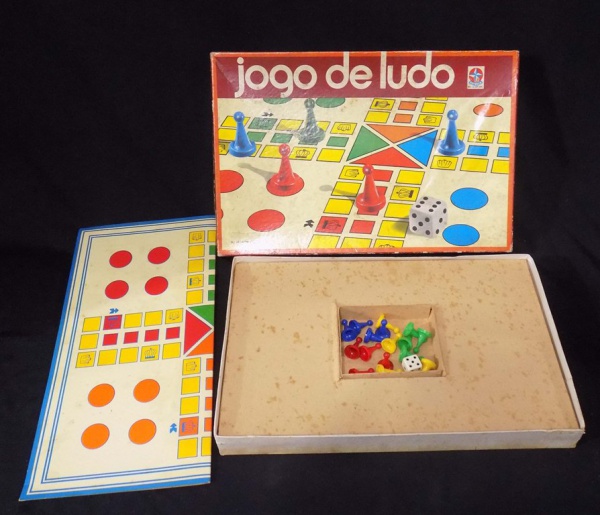 Antigo Jogo Ludo e Ludo Real Estrela Anos 70