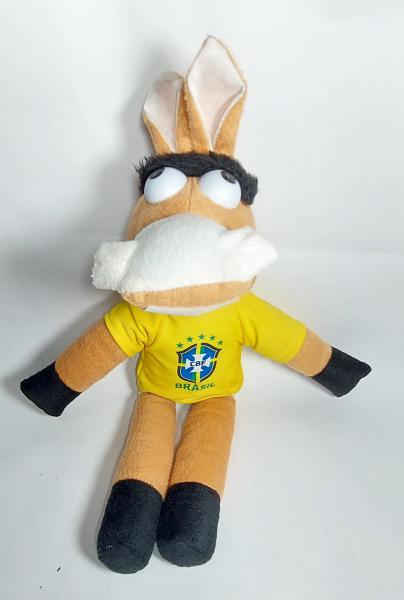 Lindo e conservado Cavalinho de pelúcia representando Seleção