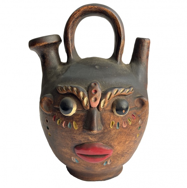 Garrada antropomórfica de cerâmica. Possivelmente arte peruana