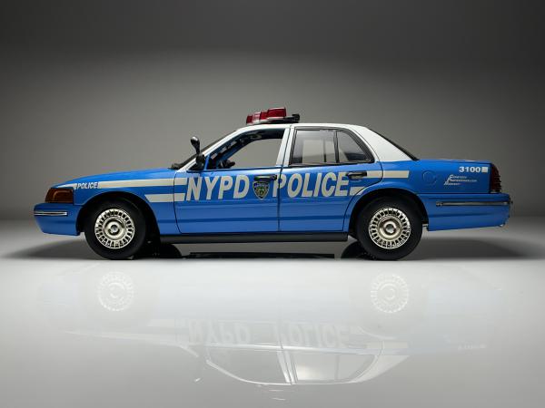 Ford Crown Victoria Azul / Branco Policia - MotorMax *