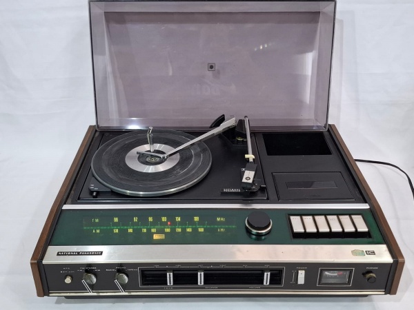 Radio Tocadiscos Panasonic Tocadiscos National Toca Discos E