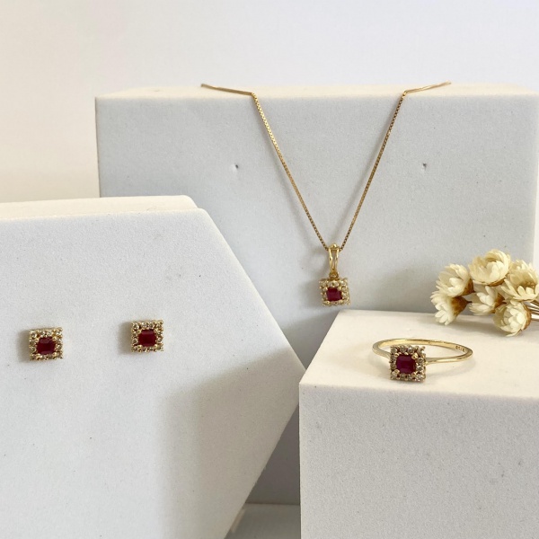 Joias . Pulseira do tipo Rivière, confeccionada em ouro amarelo foto 1