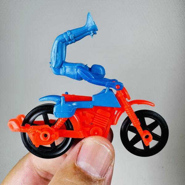 Antiga raro brinquedo, moto PEVI anos 80, em excelente estado de