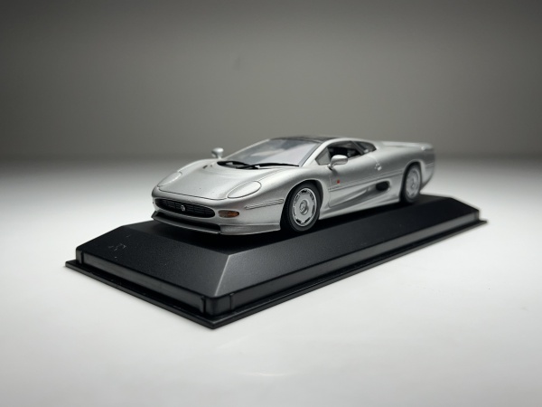 Jaguar XJ220 Prata - Minichamps Escala 1/43 miniatura e