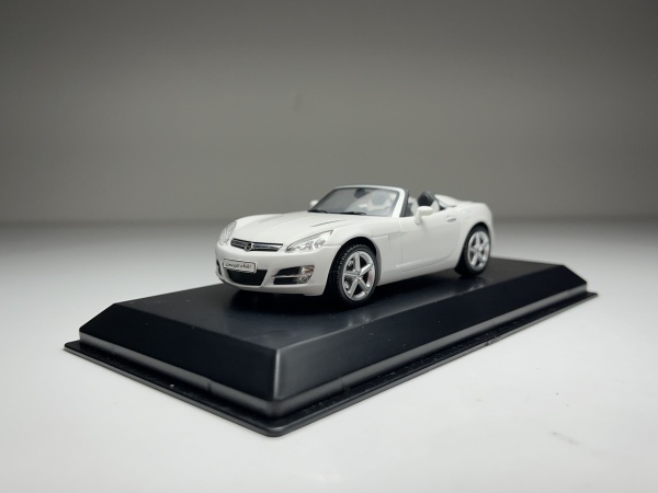 Opel GT Branco - Schuco Escala 1/43 miniatura em metal