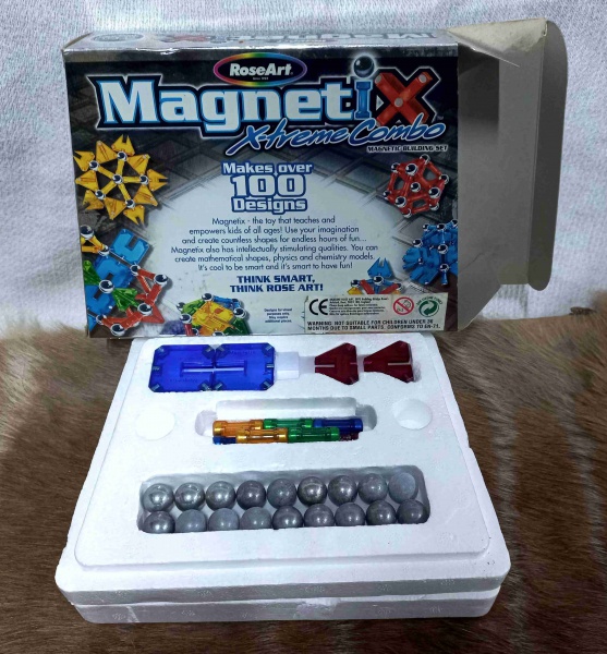 ROSEART MAGNETIX X-TREME COMBO GULLIVER- 30 peças Conjunto de