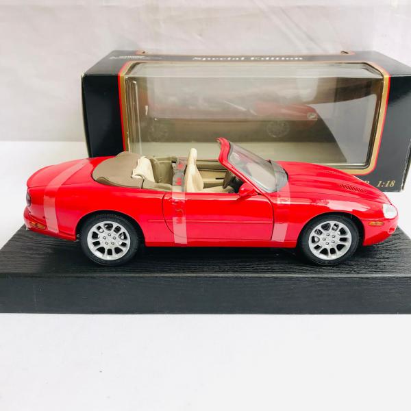 Miniatura Colecionável SPECIAL EDITION MAISTO, Escala 1:18, JAGUAR