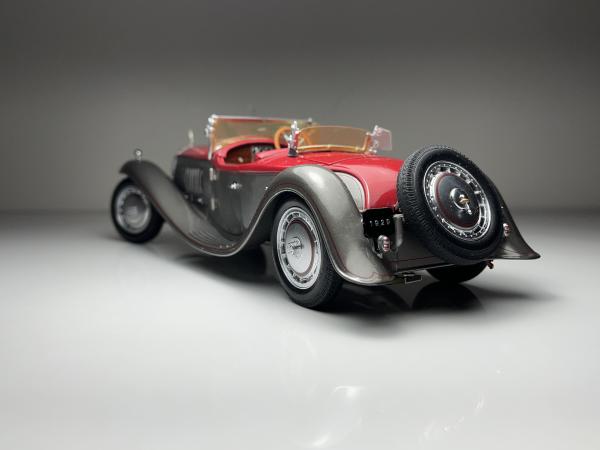 1929 BUGATTI TYPE 41 ROYALE ROADSTER VERMELHO / CINZA -