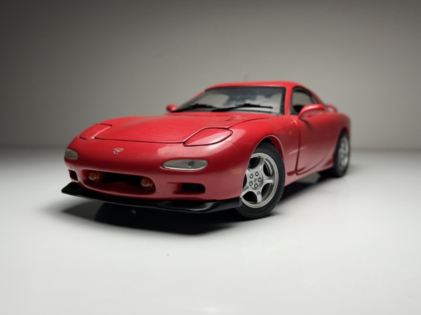 Triumph TR3A Vermelho - Kyosho Escala 1/18 miniatura em