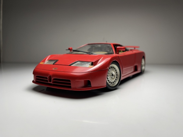 1991 Bugatti EB110 Vermelho - Burago Escala 1/18 miniat