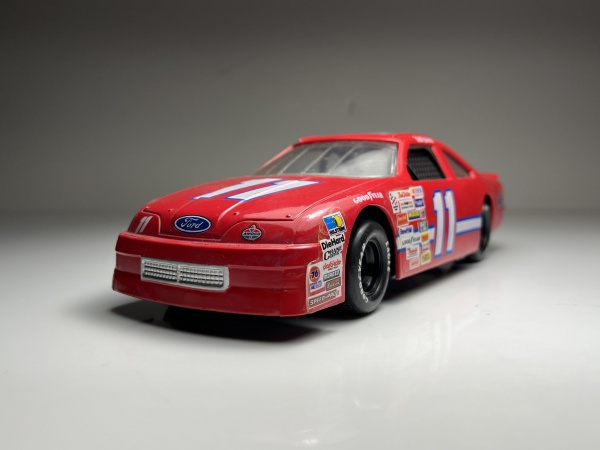 Ford Thunderbird Vermelho #11 Amoco - Racing Champions