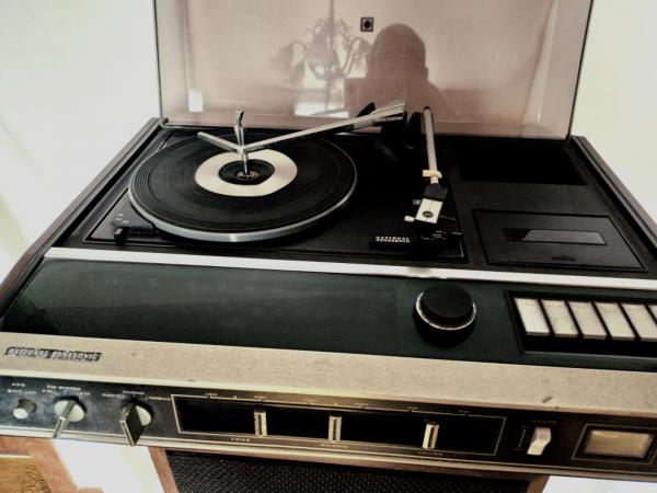 Antigo e Lindo Aparelho de Som 3 em 1 - NATIONAL PANASONIC - Rádio