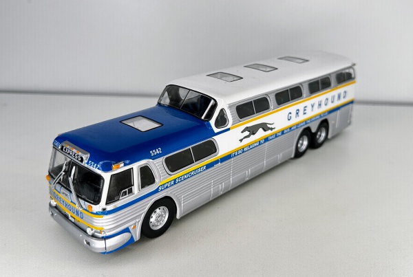 Miniatura Ônibus Greyhound Scenicruiser, 1956 - Escala