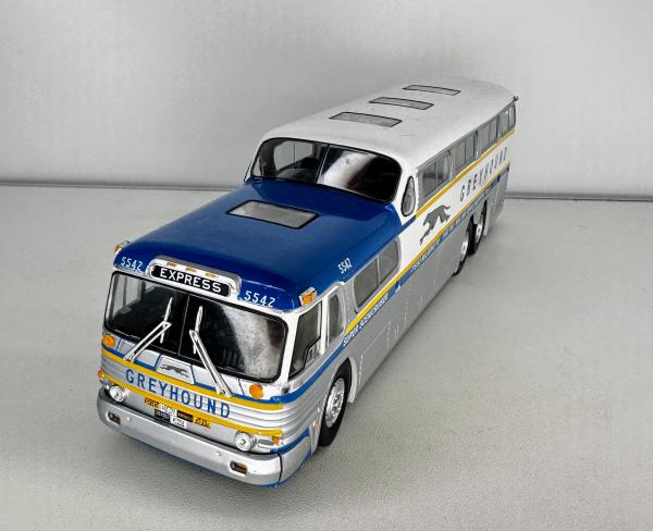 Miniatura Ônibus Greyhound Scenicruiser, 1956 - Escala