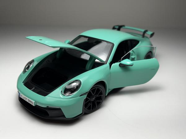 Burago  ポルシェGT3 Porsche 911 GT3 (992) 2021 1:24 Bburago Laranja - 19 anos! Loja on