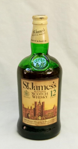 BEBIDA, uma (1) garrafa de whisky ST. JAMESS, escocês,