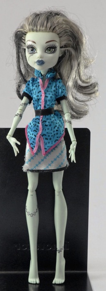 Boneca Monster High Choque Eletrizante Frankie Stein Mattel em