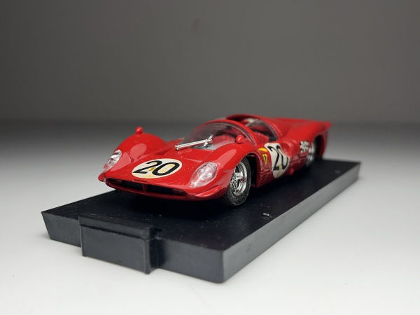 Ferrari 330 P4 1967 #22 Vermelho - Brumm Escala 1/43 mi