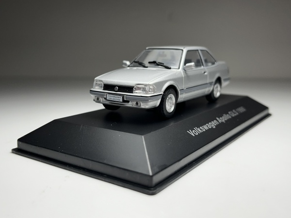 1993 Volkswagen Golf III GL Azul Escuro - Ixo Escala 1/