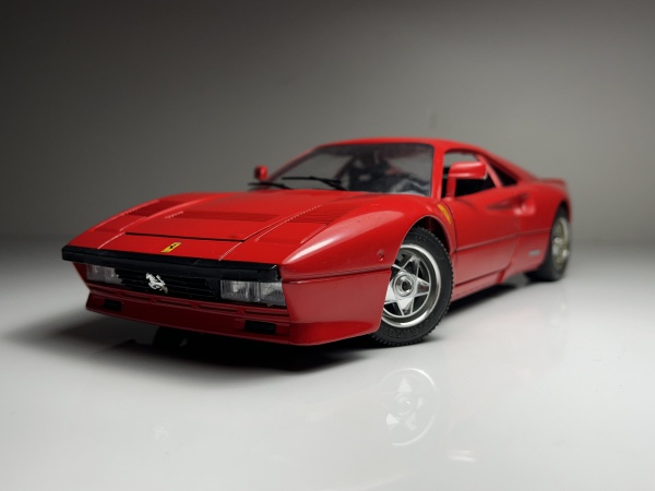 1984 Ferrari GTO Vermelho - Burago Escala 1/18, miniatu