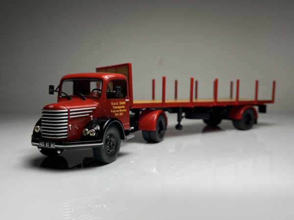 GC2282 IXO / 50 PEGASO 2030 SEMI CITERNE LECHE PASCUAL SPAIN 1/43