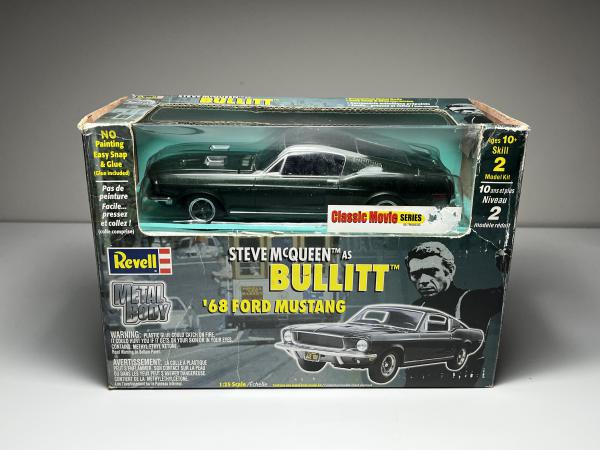 1968 Ford Mustang Bullitt Verde Escuro - Revell Escala