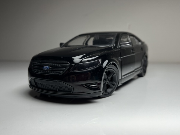 1/24 グリーンライト 2012 MIB3 フォードトーラス SHO 0 Ford