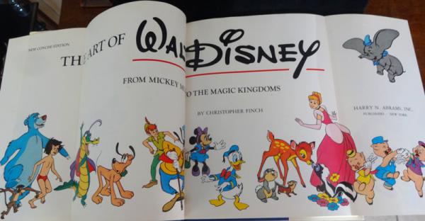 Livro capa-dura - Arte de Walt Disney. (c/muitas gravur