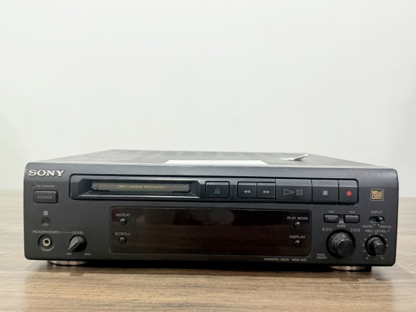SONY - MINIDISC DECK (MD)- MODEL MDS-S35 - MADE IN JAPAN - 127