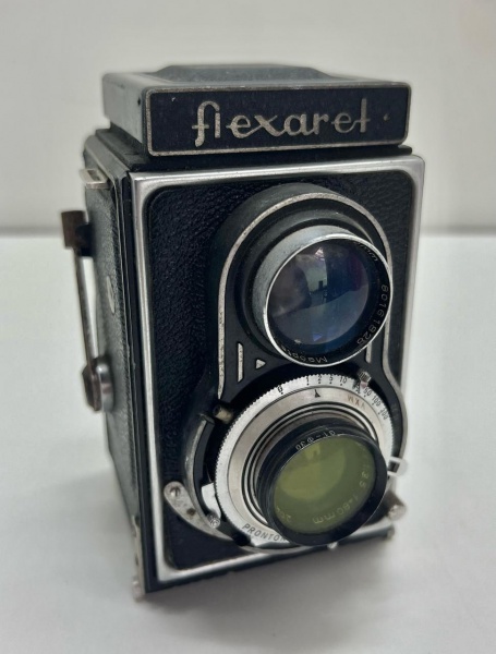 Flexaret - Antiga câmera fotográfica analógica profissional