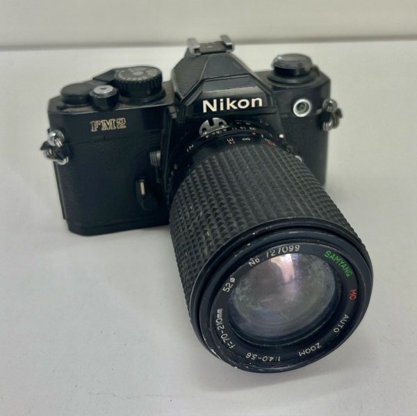 Nikon FM2 - Antiga câmera fotográfica analógica Single-Lens Reflex