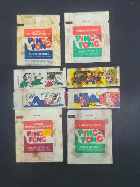 04  FIGURINHAS ORIGINAL CHICLE  PING PONG OS TRAPALHOES E 4  EMBALAGENS  PING  PONG 1981 UMA  ESCRITO  TRAPALHOES