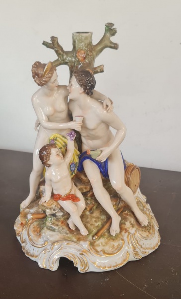 Joias . Antiga porcelana com cena bucólica em forma de castiçal com marcação - Medidas ...
