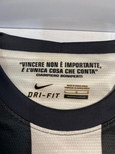Camisa de Futebol Juventus Nike Dri-Fit, símbolos bordados