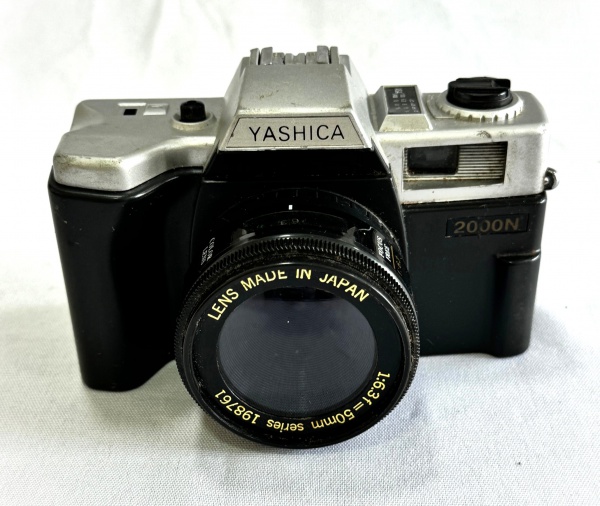 Yashica Antiga máquina fotográfica marca Yashica Séria