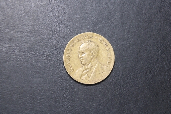 moeda do Brasil, Rara 20 centavos de 1945 COM SIGLA