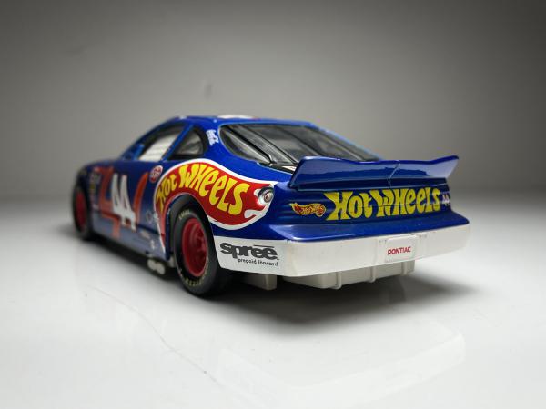 Pontiac Grand Prix #44 Azul - Hotwheels Nascar Escala 1