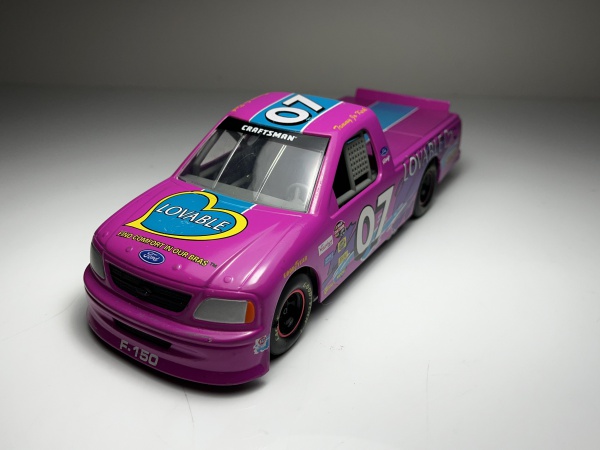 Ford Truck Rosa #07 Lovable - Racing Champions Nascar E