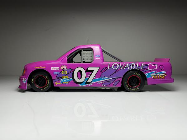 Ford Truck Rosa #07 Lovable - Racing Champions Nascar E