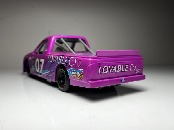 Ford Truck Rosa #07 Lovable - Racing Champions Nascar E