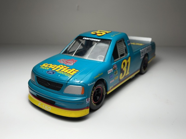 Ford Thunderbird McDonalds #94 Batman Preto - Racing Ch
