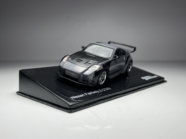 Nissan Fairlady Z (Z33) Cinza / Preto Velozes e Furioso