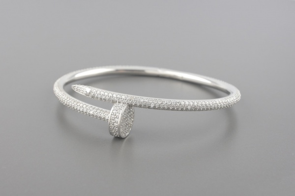 Bracelete Prego (Estilo Cartier, modelo  Estilo Juste Un Clou) em Ouro Branco 18k com 2.30 ct de Brilhantes - Tamanho 17 - Peso: 25,4 gramas - Ref.:11199