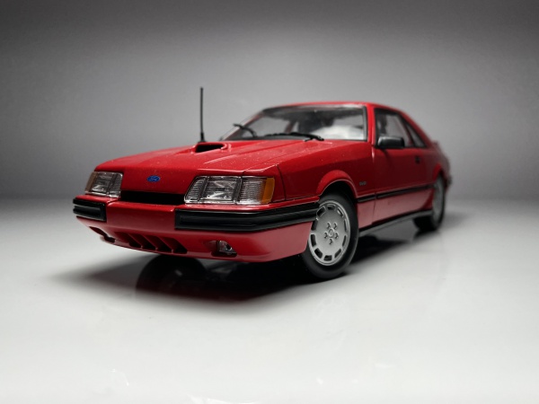 1971 Ford Mustang Mach 1 Vermelho - AutoArt Escala 1/18