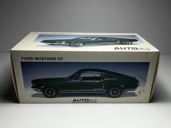1968 Ford Mustang Fastback Bullit Verde - AutoArt (Cust