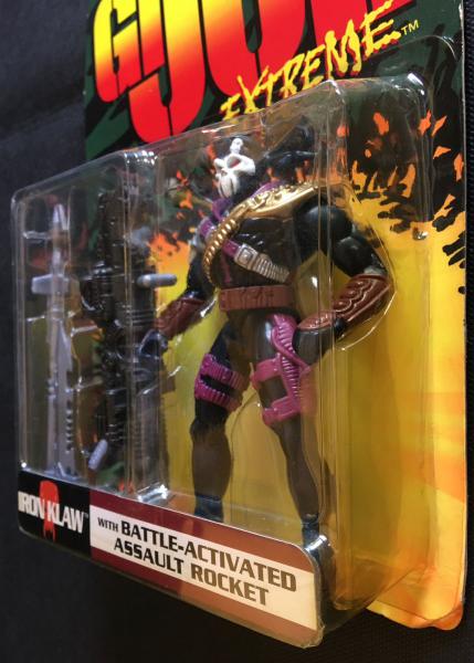 G I JOE EXTREME DELUXE, IRON KLAW with BATTLE ACTIV