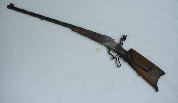 Rifle de tiro ao rei com cano oitavado do fabricante Imman. Meffert de Suhl, Alemanha - comp. 115cm.